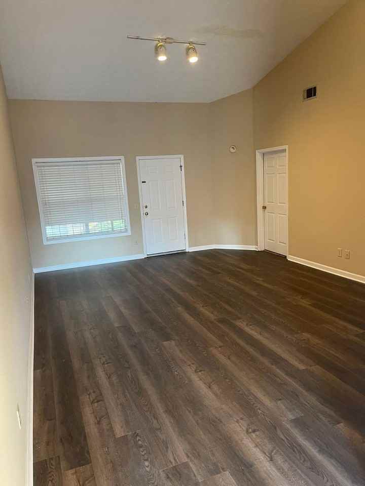 1st St. 1010 - Photo 2 of 10