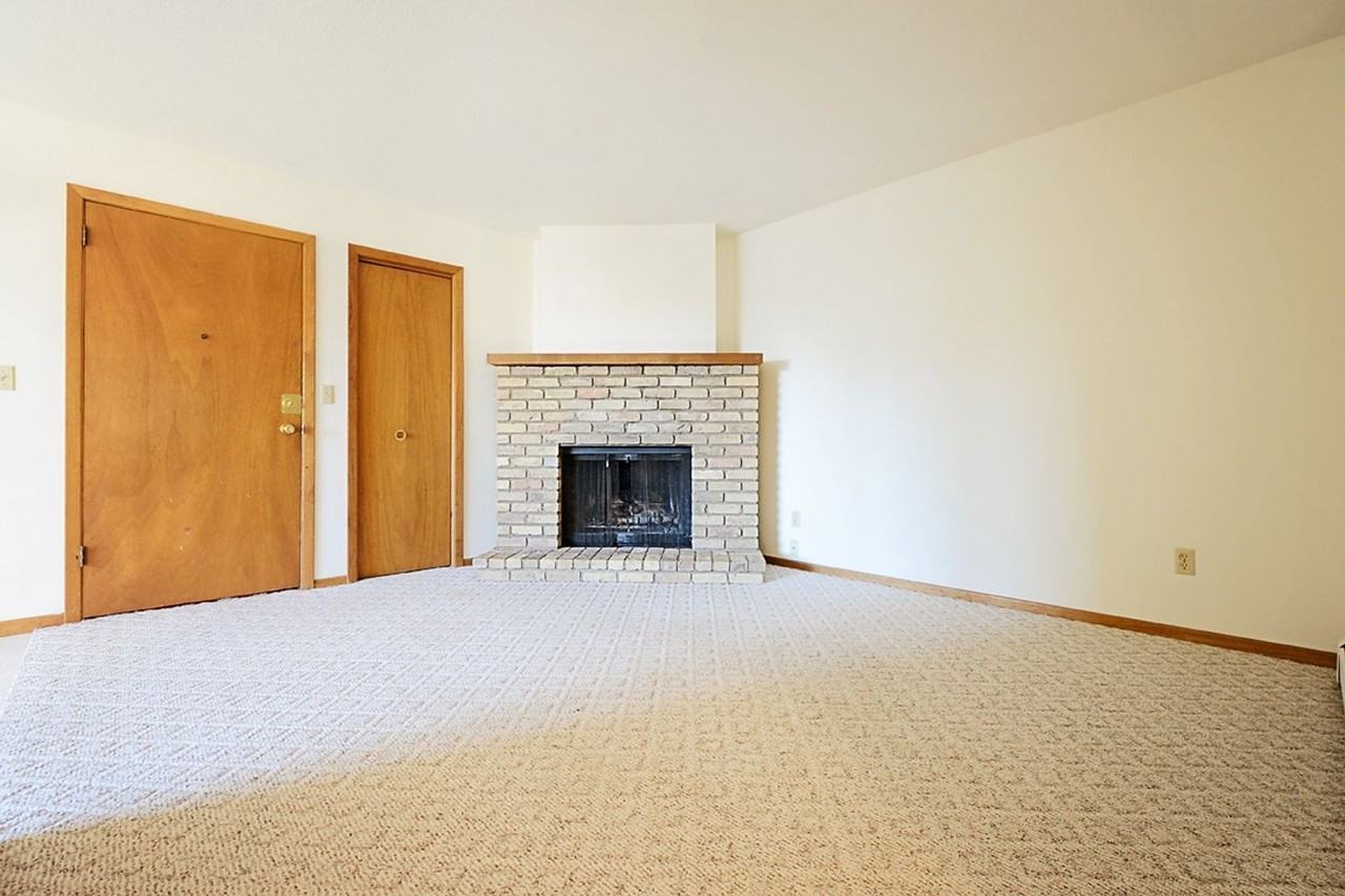 605 19th Avenue SE - Photo 5 of 12