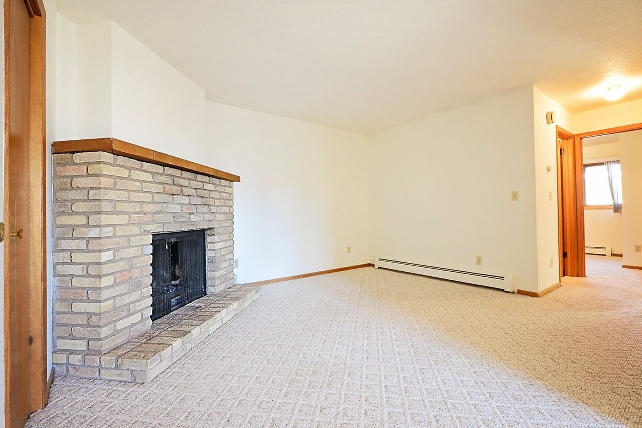 605 19th Avenue SE - Photo 6 of 12