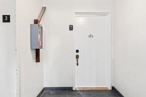 featured image of 10777 Ashton Ave
