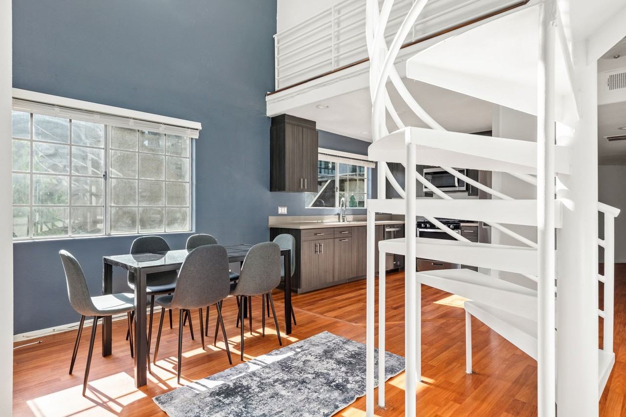 10777 Ashton Ave - Photo 4 of 50
