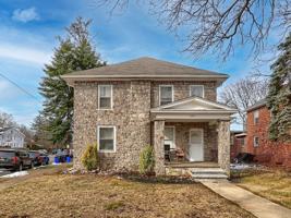 featured image of 3200 Green St