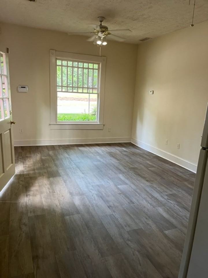 Bloomfield - Photo 2 of 28