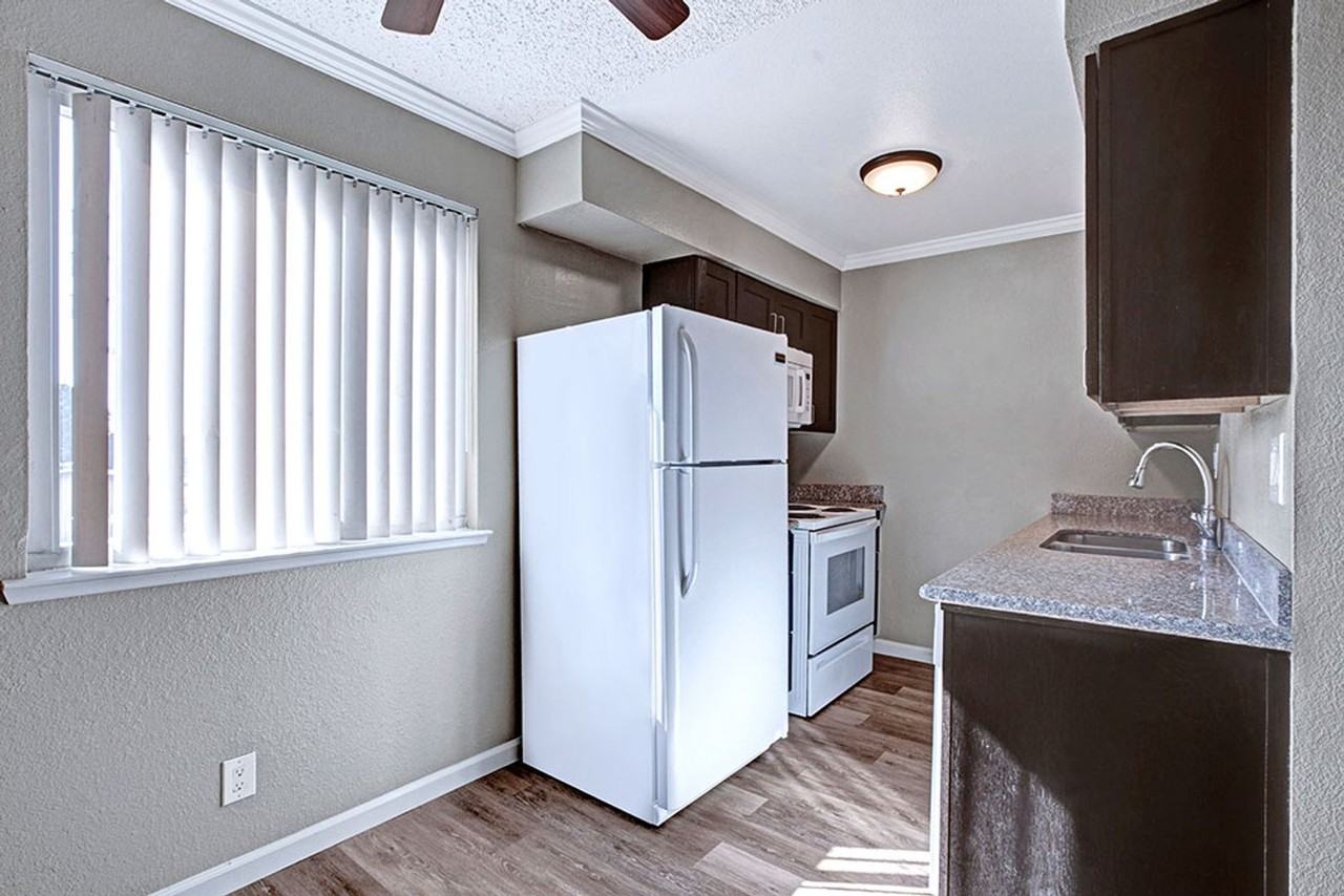 3903 49th Ave Sacramento CA Apartment for rent