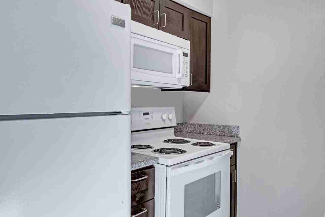 3903 49th Ave. - Photo 7 of 44