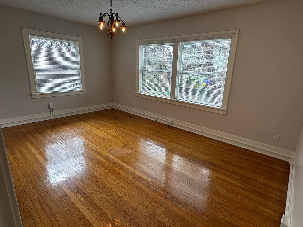 Santa Monica Apartments - Photo 2 of 19