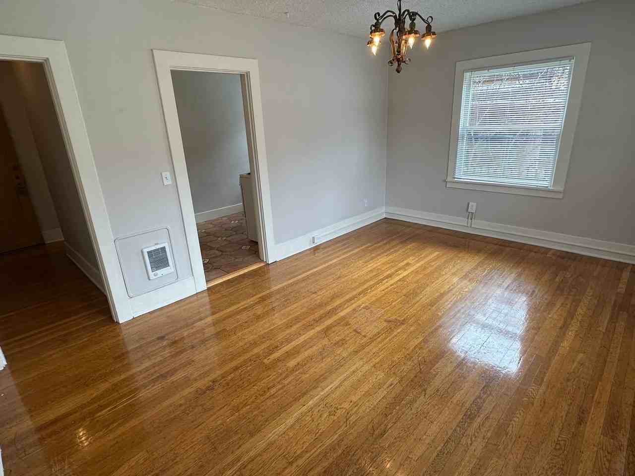 Santa Monica Apartments - Photo 4 of 19