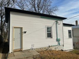 featured image of 2223 Douglas St #BACK