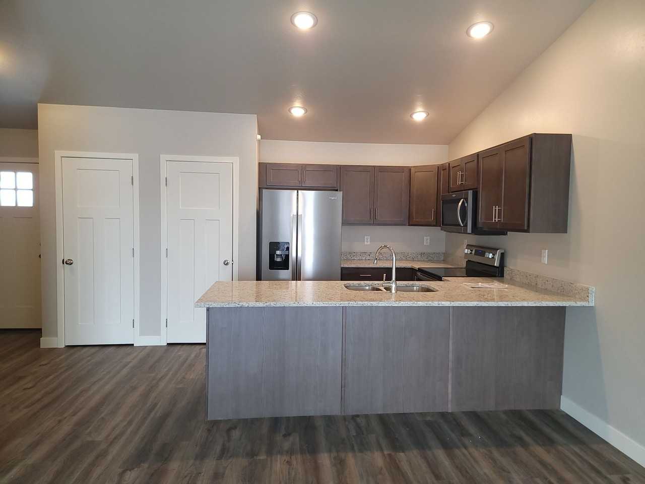 Redferen 4-Plex #2 - Photo 2 of 15