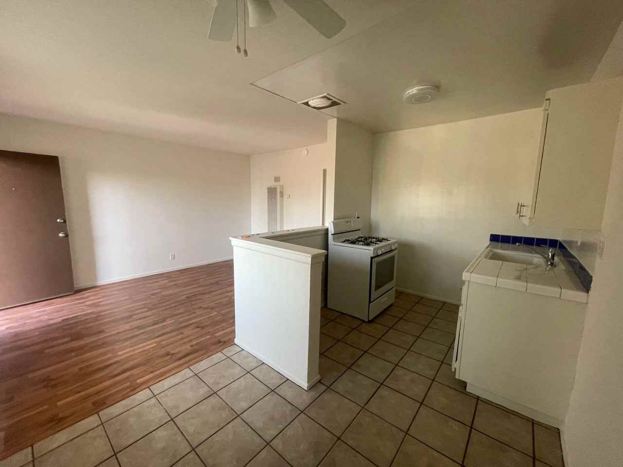 1421 Standard Ave - Photo 3 of 5