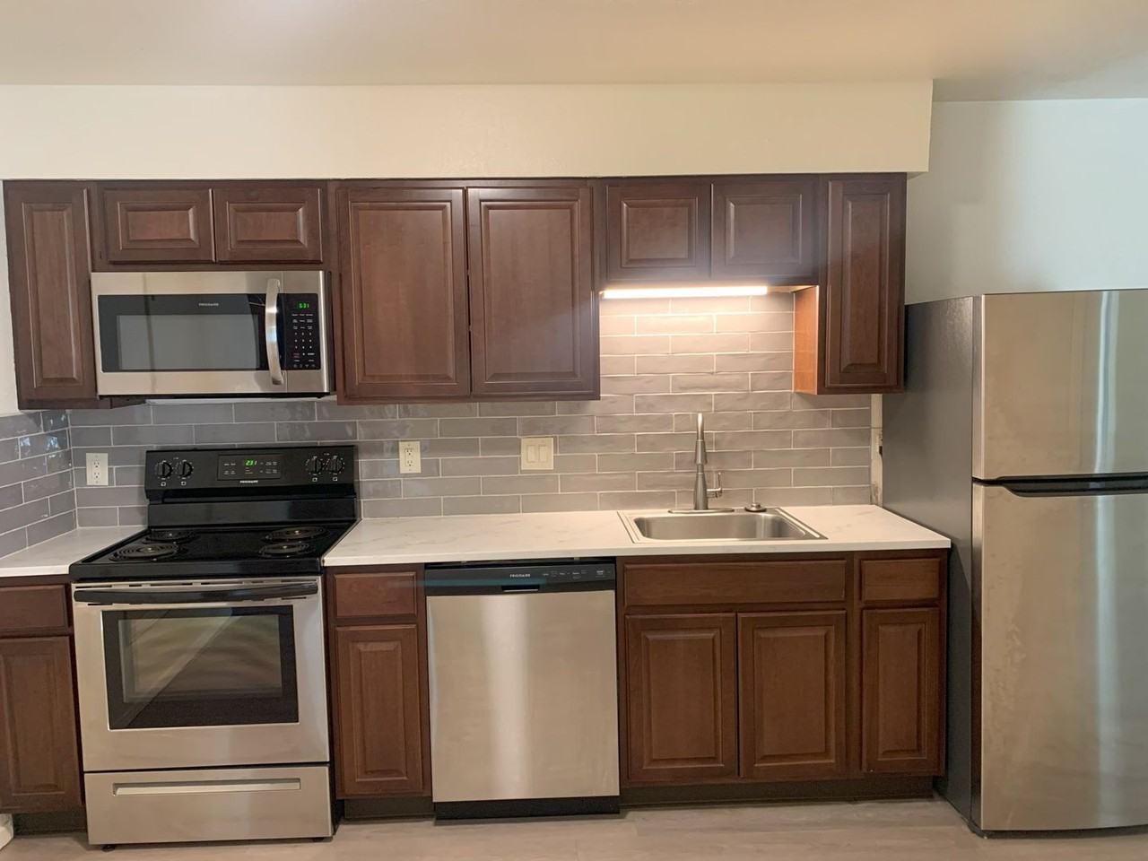 309 Richard Dr. - Photo 2 of 8