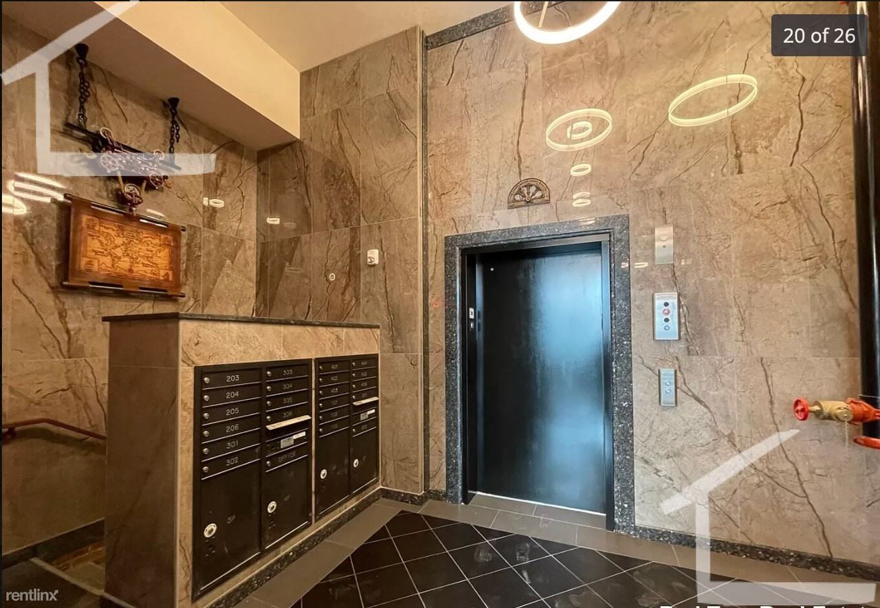 1028 Commonwealth Ave - Photo 2 of 39