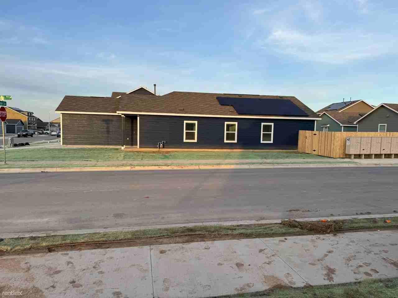 300 Amber Gln - Photo 3 of 3