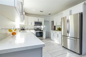 368 Ne 89th St - Photo 3 of 15