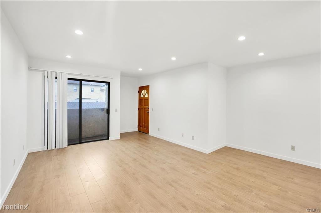 1119 Linden Ave #24 - Photo 3 of 10