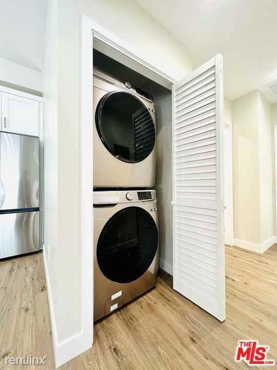 928 N Pass Ave - Photo 3 of 11