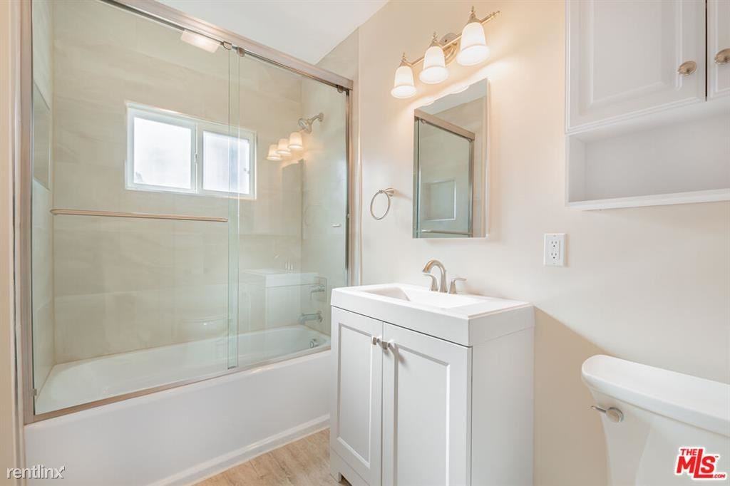 1049 Sonora Ave - Photo 2 of 10