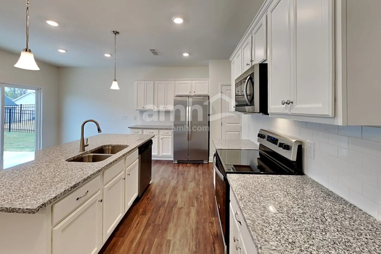 881 Headland Way - Photo 3 of 37