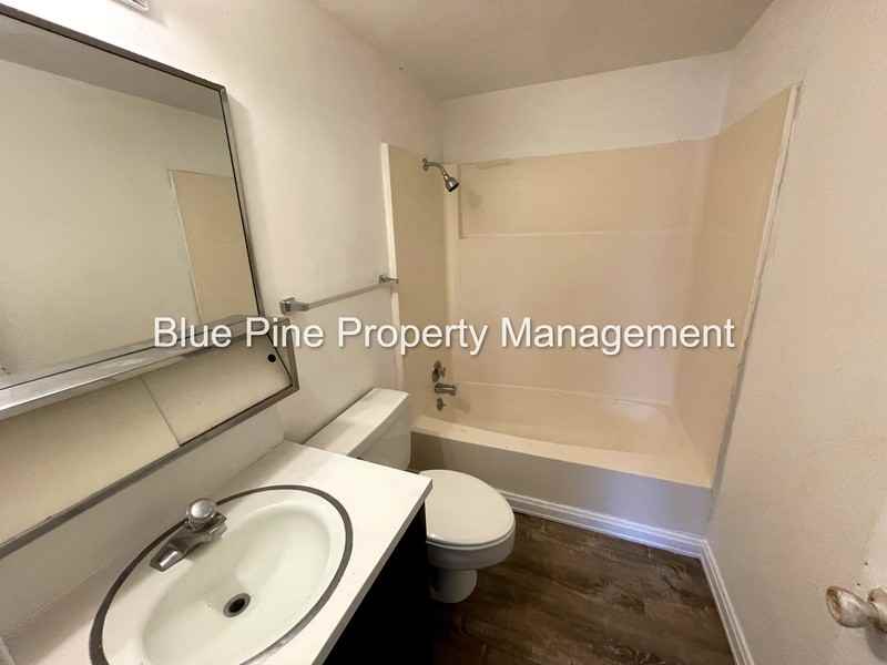 450 H St #2 - Photo 7 of 11