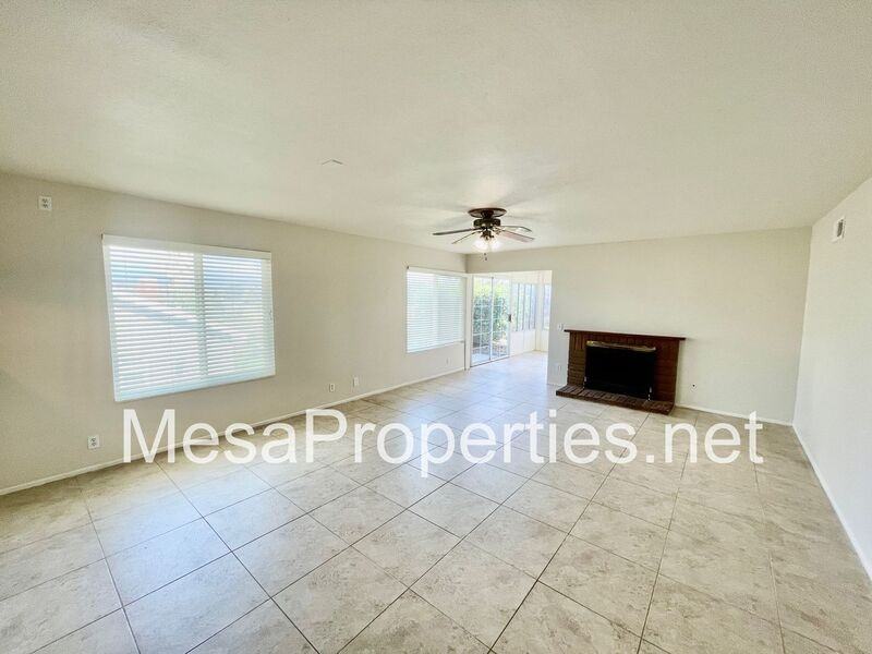 1158 Blue Grass Pl - Photo 5 of 19