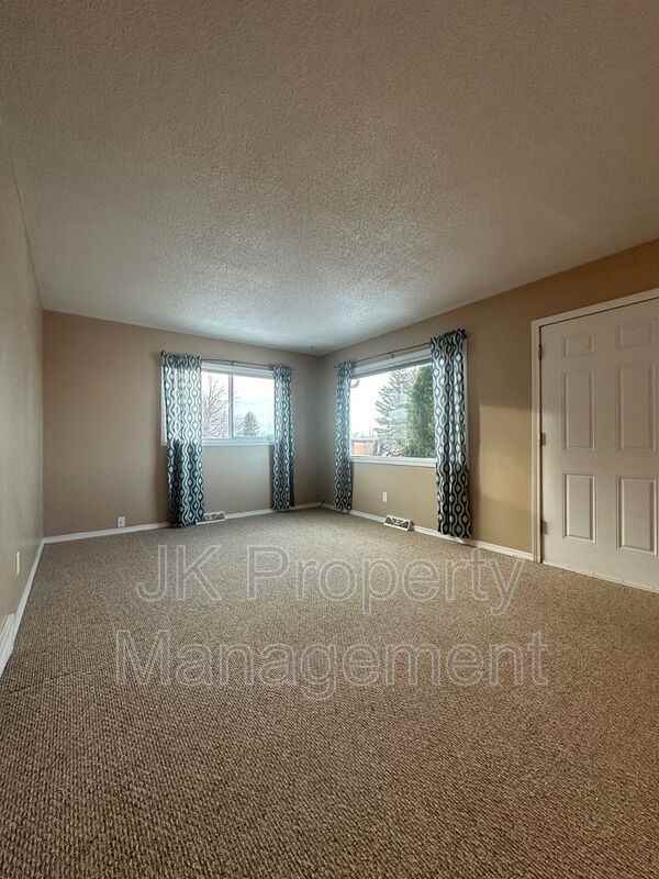 5404 3rd Ave S - Photo 4 of 21
