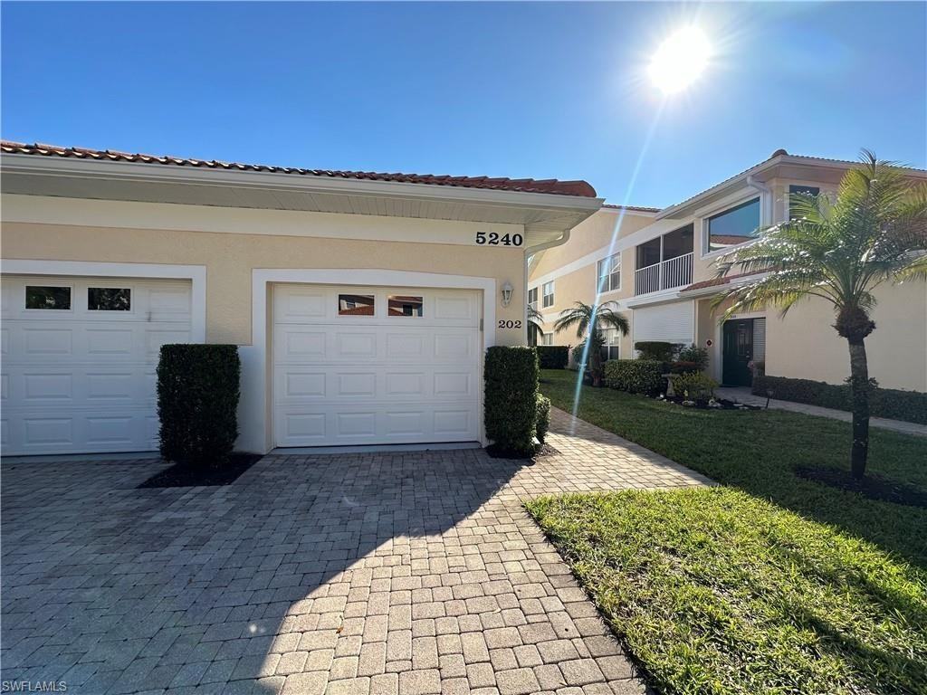 5240 Birmingham Dr 202, Naples, FL 34110 3 Bedroom Condo for 3,500