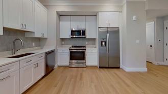 104 Warren St #6 - Photo 1 of 1