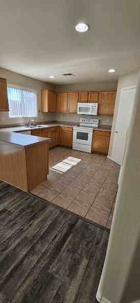 15127 W Washington St - Photo 2 of 45