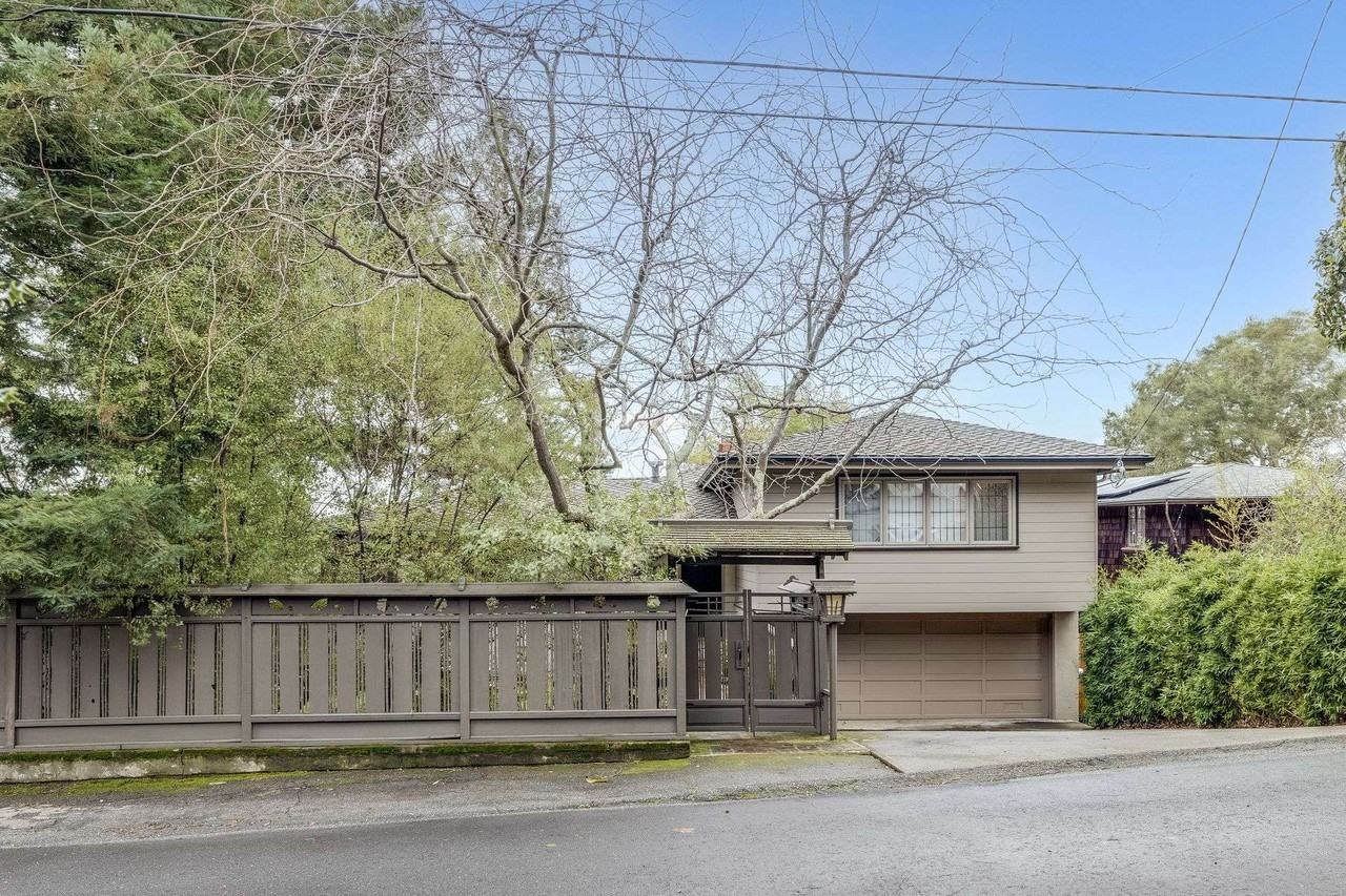 2693 Las Aromas - Photo 2 of 40