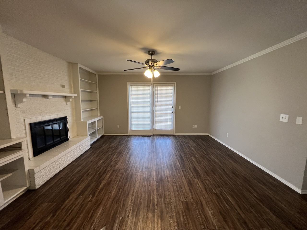 4325 Nw 55th St - Photo 2 of 10