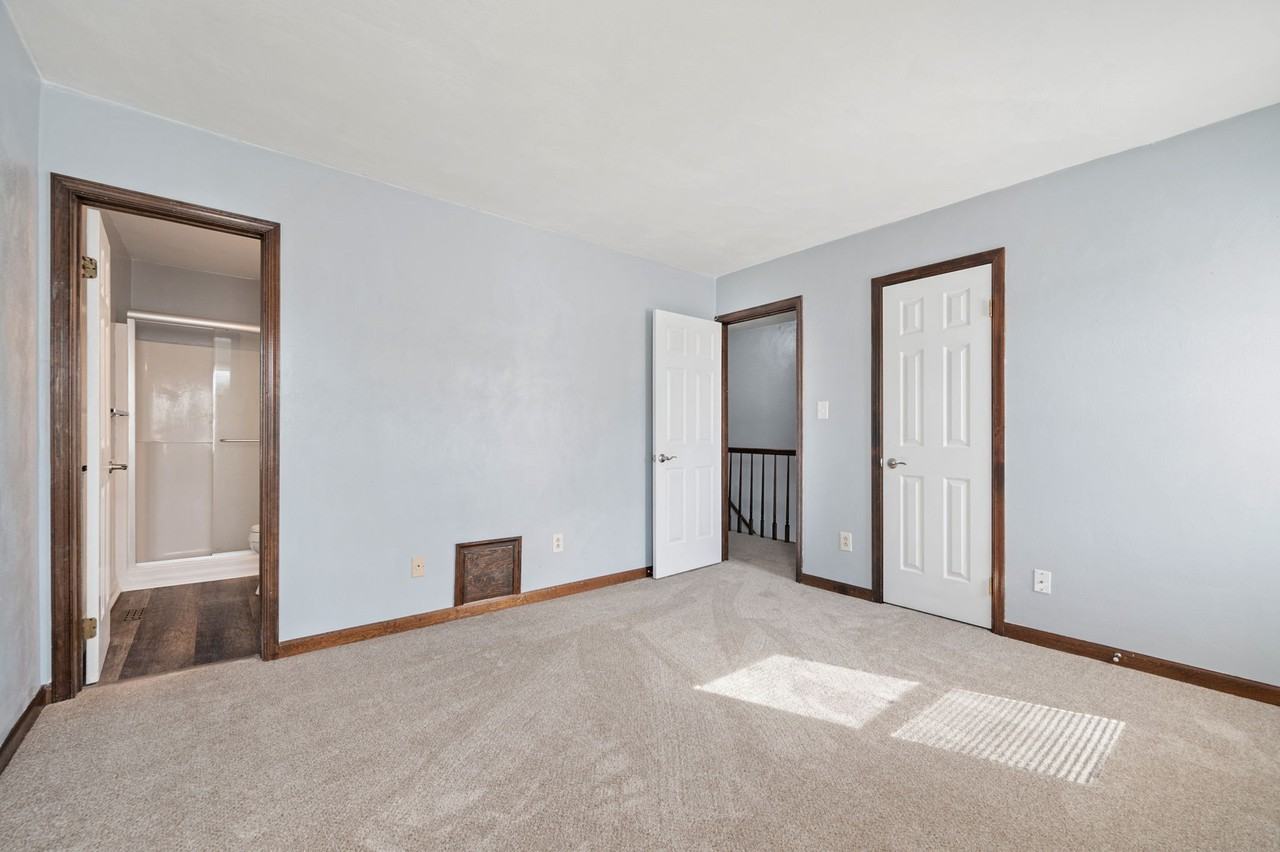 5496 Lynbrook Lndg - Photo 6 of 30