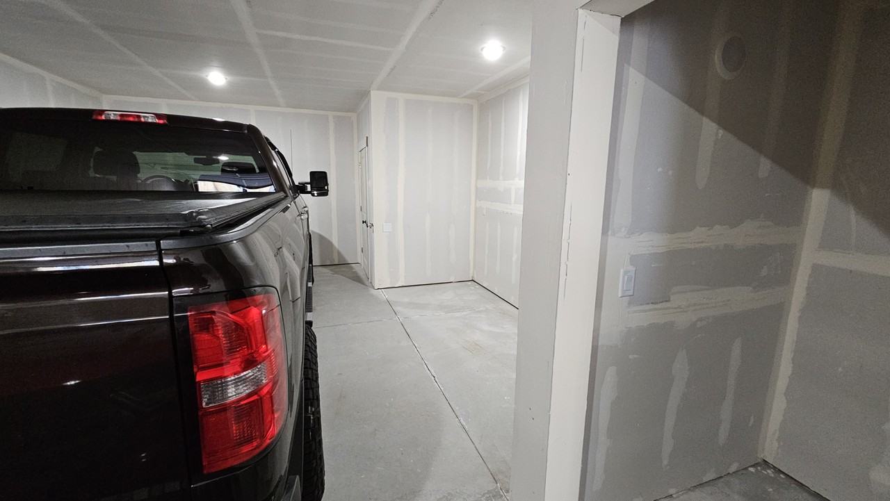 1559 Sw - Photo 7 of 32