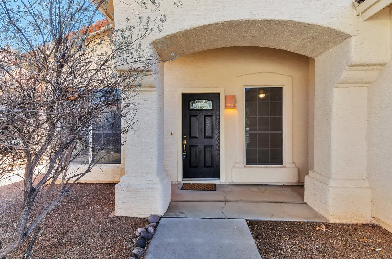 7832 E Elk Creek Rd - Photo 2 of 25