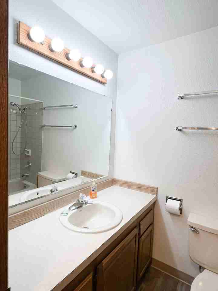 380 E 11th Ave #1 - Photo 5 of 11