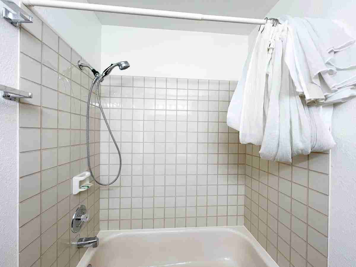 380 E 11th Ave #1 - Photo 6 of 11