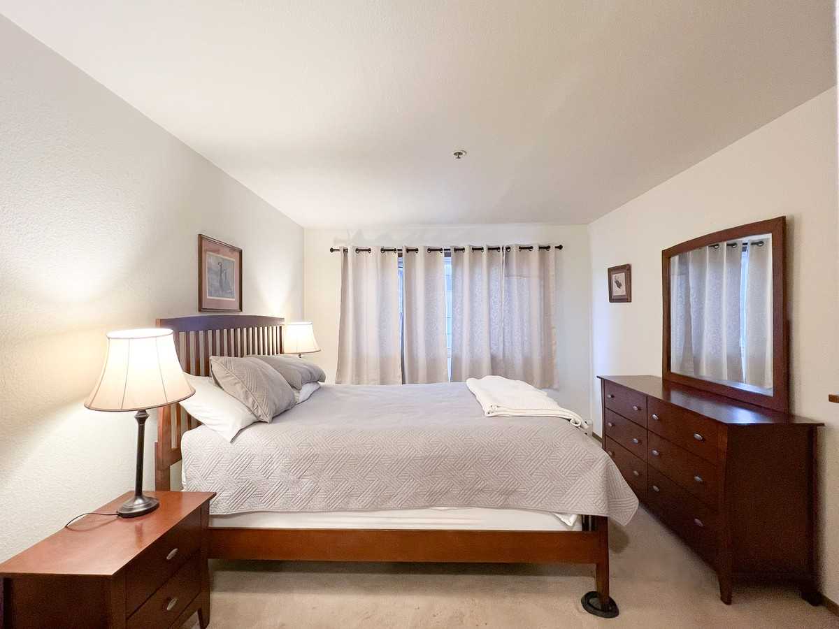 380 E 11th Ave #1 - Photo 7 of 11