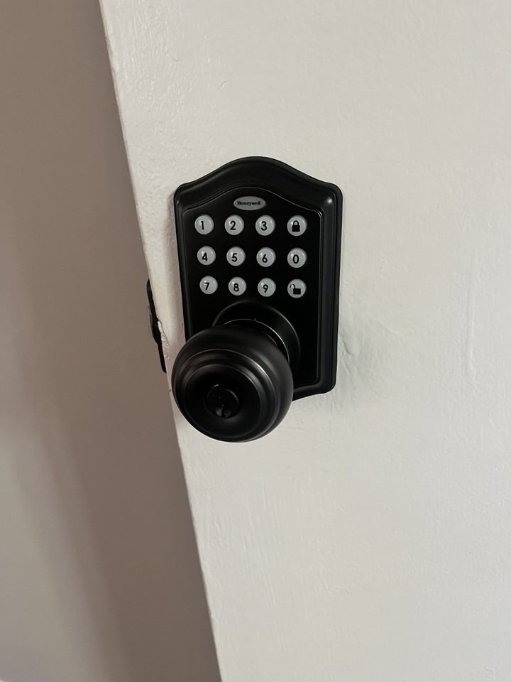 1518 Columbia Cir #NA - Photo 6 of 7