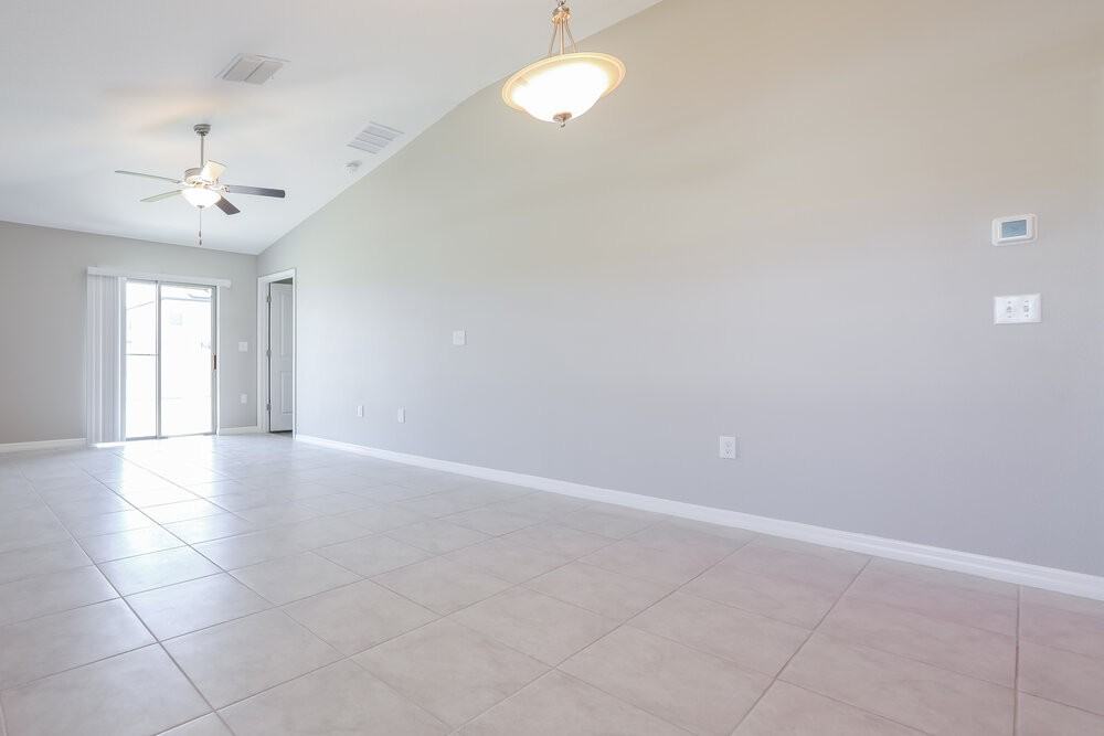 6983 King Creek Dr - Photo 3 of 16