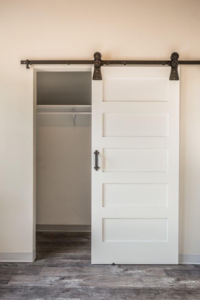 218 E Kemp Ave #4 - Photo 5 of 6