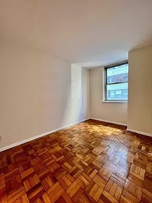 W 58th St #8C - Photo 3 of 6