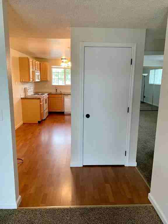 4124 W Albany Ave - Photo 2 of 9