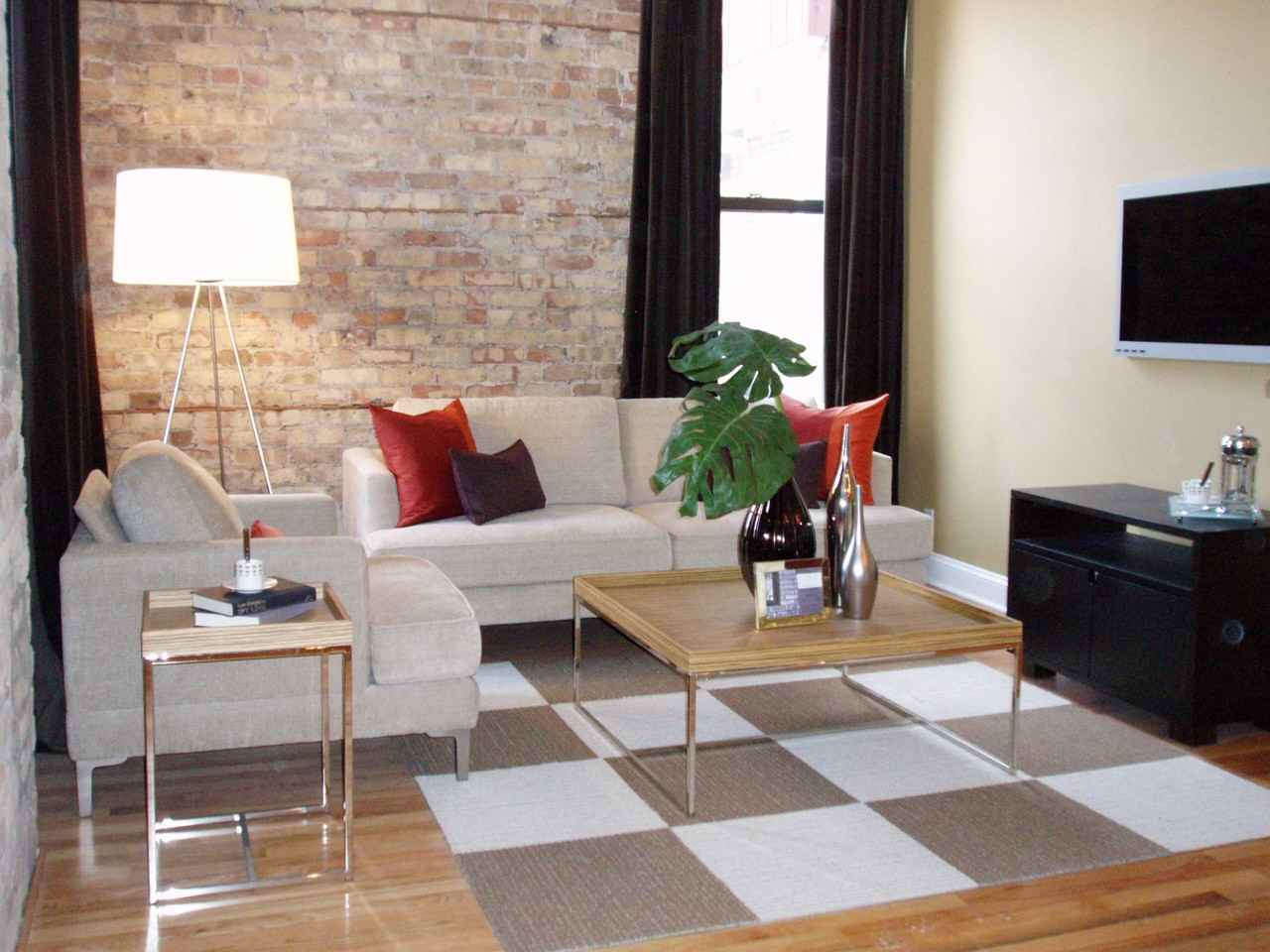 540 Belden #1C - Photo 2 of 5