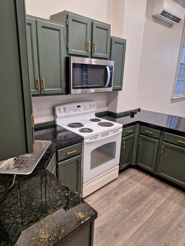 19 E Smith St - Photo 3 of 10