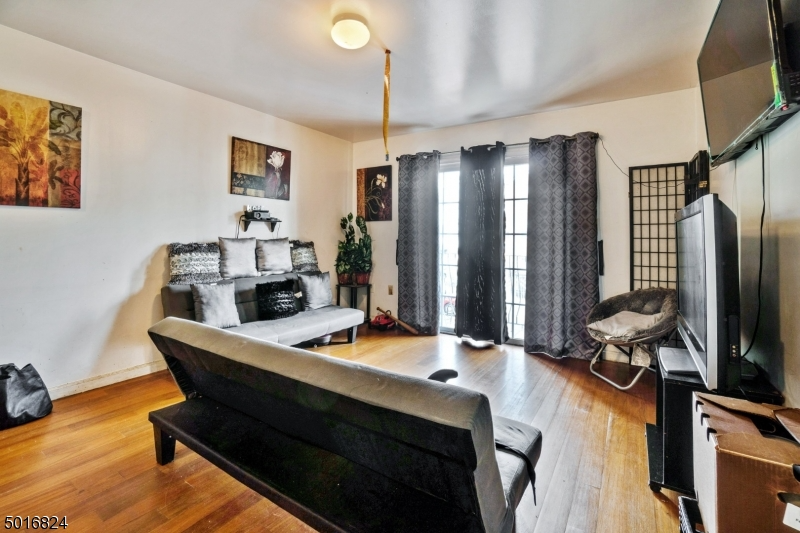 376 Badger Ave #2 - Photo 3 of 9