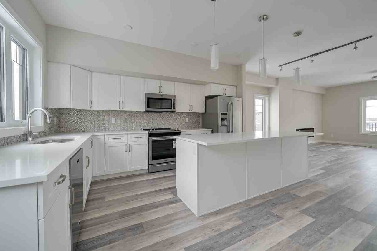 Essence At Windermere Townhouses - Photo 3 of 11