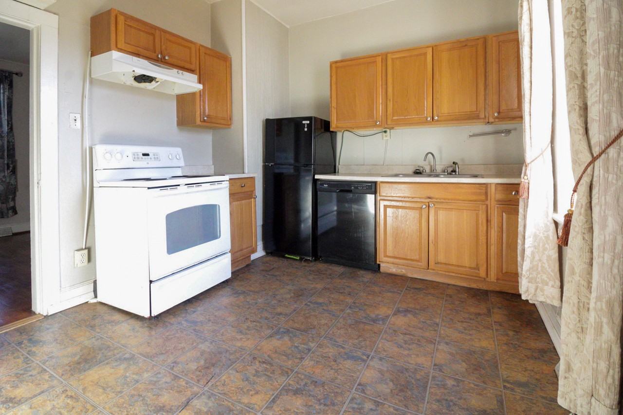 400 N 3rd Ave #NA - Photo 2 of 9