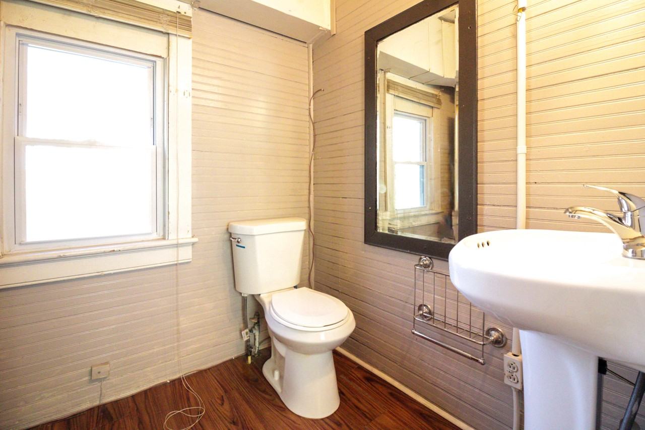 400 N 3rd Ave #NA - Photo 4 of 9