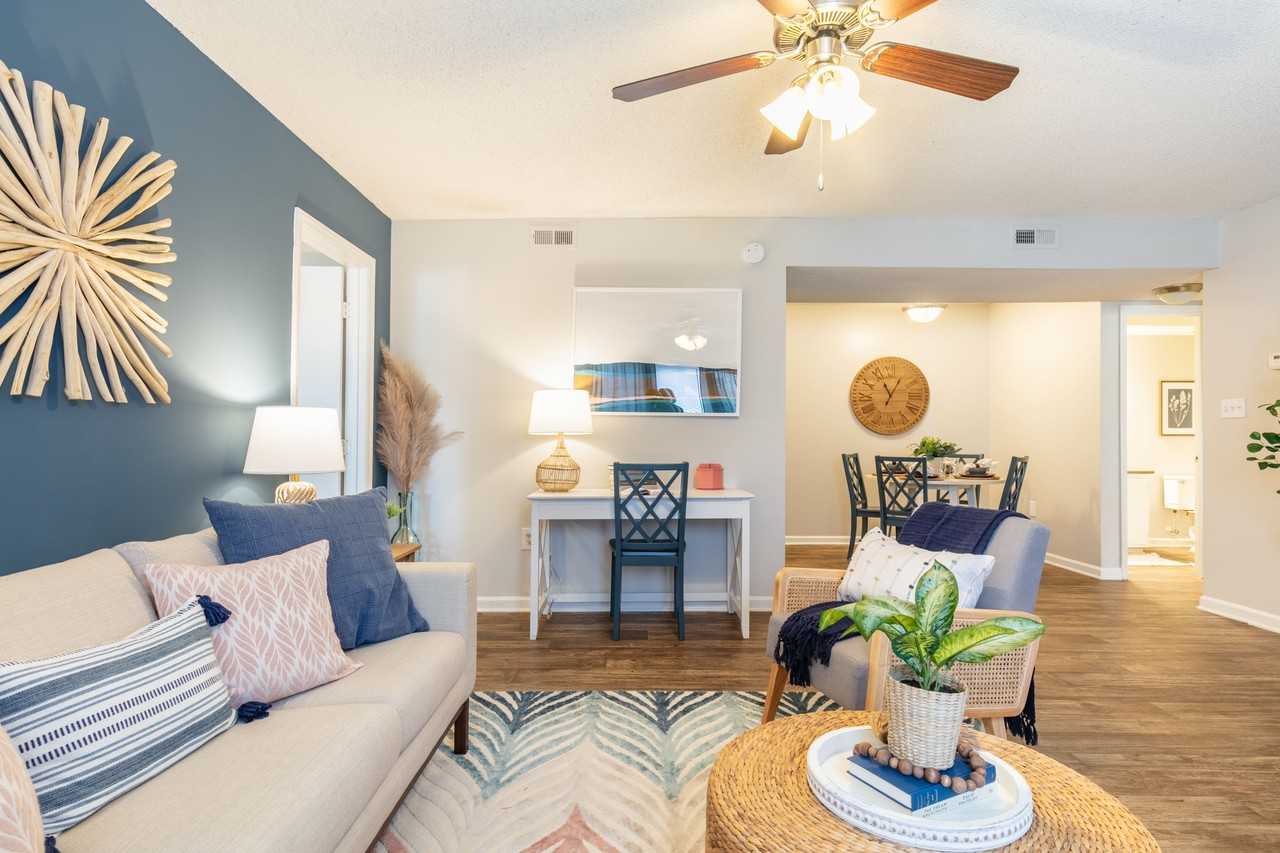 Hawthorne Commons - Photo 6 of 27