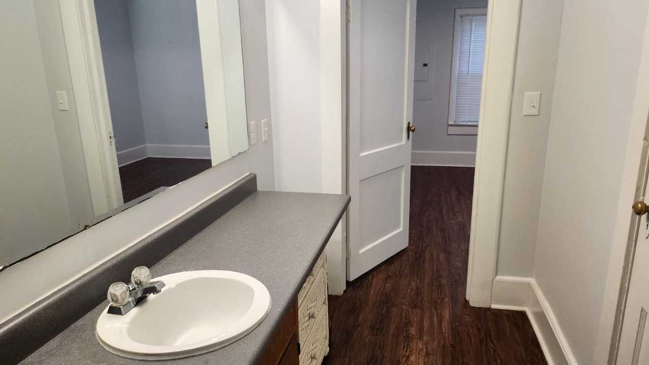 214 Cross Roads Dr #1 - Photo 4 of 9