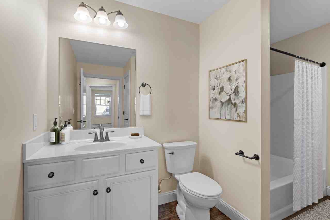 Cumberland Foreside Village Apartments - Photo 4 of 27